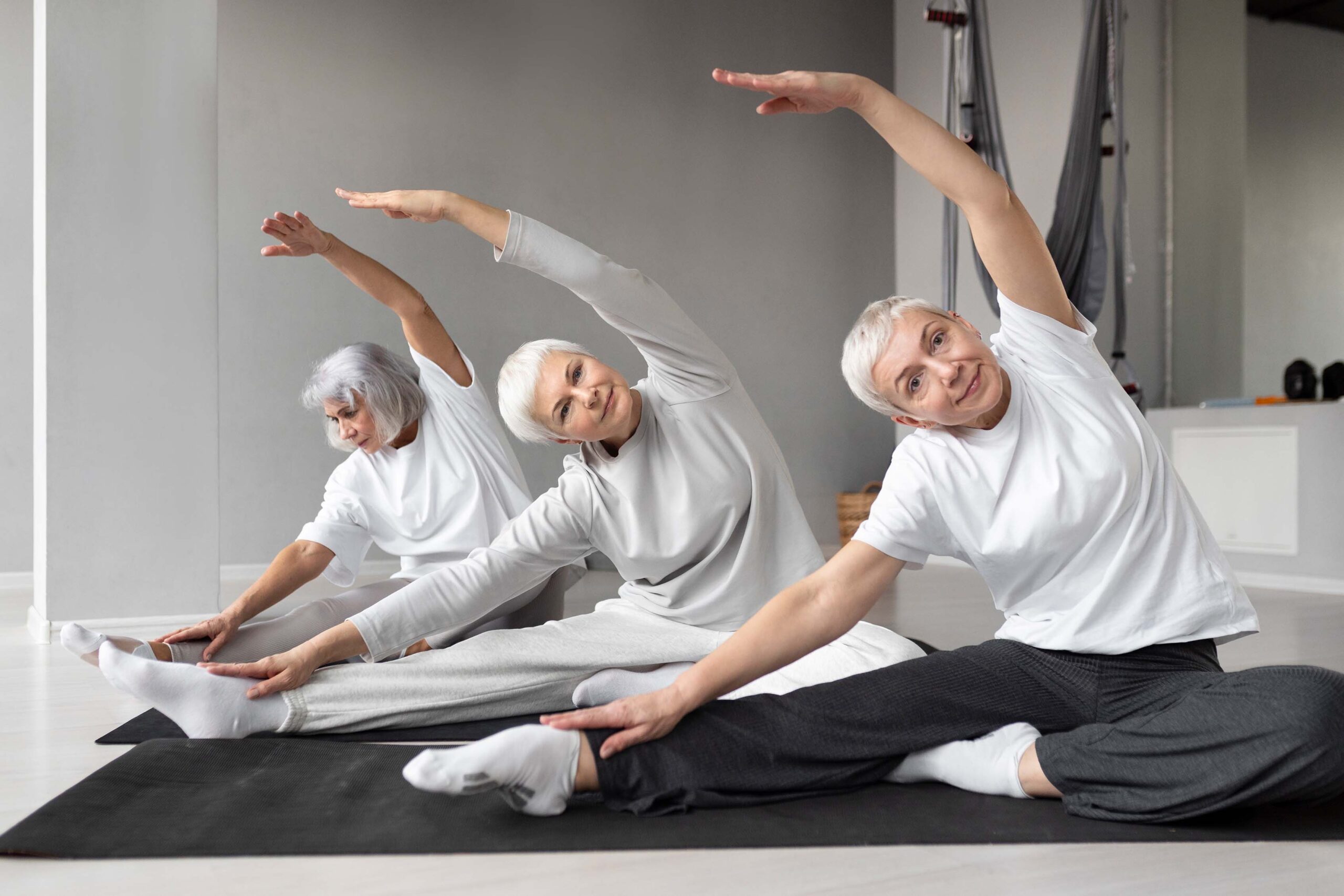 Manfaat Yoga Bagi Lansia