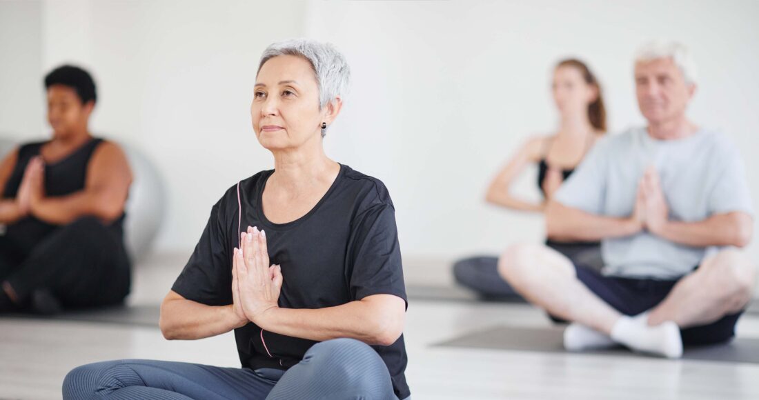 Pilihan Yoga Bagi Lansia